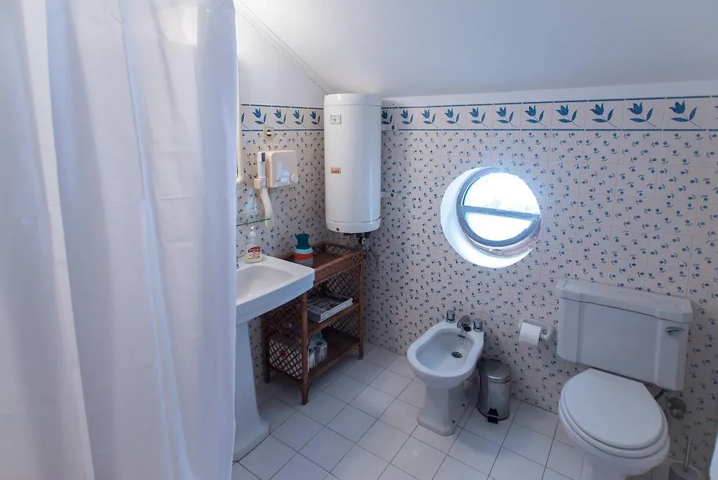 The Dock House Hotell Seixal  Pensionat Seixal (Madeira)